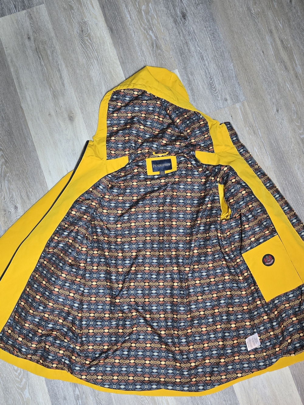 Pendleton Women's Hooded Waterproof Rain Jacket Medium - Picture 4 of 10
